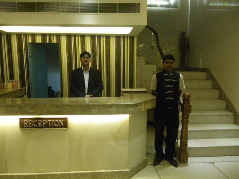 Hotel Metro Continental Delhi  Exterior foto